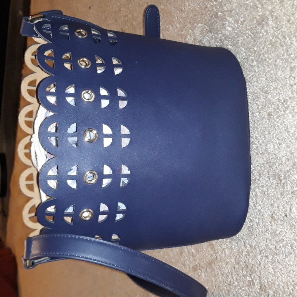 Bucket purse